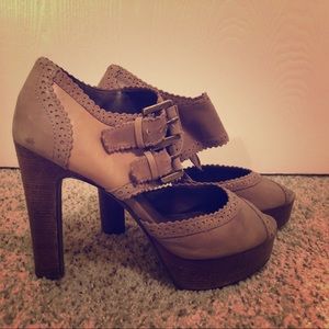 Halogen gorgeous heels!